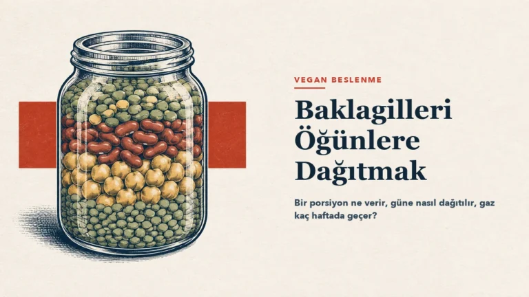 Kapaklı cam kavanozun içinde katman katman dizilmiş baklagiller: en üstte sarı mercimek, altında yeşil bezelye, ortada kırmızı barbunya, onun altında nohut ve en altta yeşil mercimek. Kavanozun arkasından kısa bir kırmızı bant geçiyor. Oyma baskı üslubunda çizim; sağ yarıda yazının başlığı için boş alan bırakılmış.